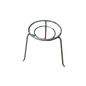 Réchaud trépied pour usage extérieur, foyer pour usage domestique, support en fer rond de style ancien pour chaudière - Product Image 1