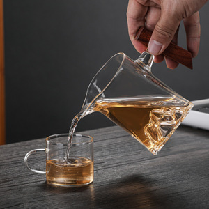 Caraffa <span class=keywords><strong>in</strong></span> <span class=keywords><strong>Vetro</strong></span> Borosilicato ad Alta Resistenza con Manico <span class=keywords><strong>in</strong></span> Legno, Ecologica e Moderna, per <span class=keywords><strong>Acqua</strong></span> Fredda, con Coperchio e Separatore per <span class=keywords><strong>Acqua</strong></span> Calda e Fredda - Product Image 3