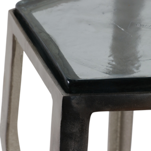Tavolino d'appoggio in marmo con piano a forma di pentagono e struttura sottile, ideale per piccoli spazi e decorazioni per la casa - Product Image 6