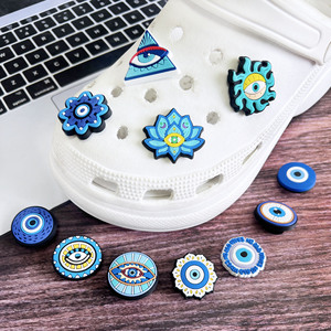 Breloques pour sabots Evil's Eye, boucles décoratives, accessoires de chaussures en PVC personnalisés, design œil turc pour adultes et hommes - Product Image 2