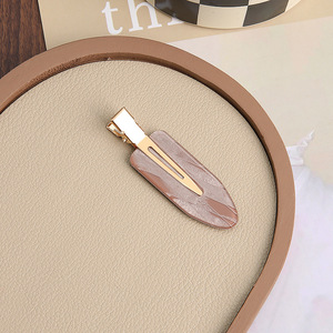 Kinling OEM diseño Vintage ácido acético lado Corea del Sur Internet celebridad Simple Ins sin costuras flequillo pinza de pelo - Product Image 5