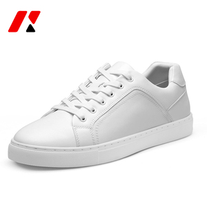OEM ODM Fabricants Original Logo Personnalisé en Cuir Véritable Baskets Blanches Design Skateboard Casual Hommes Chaussures Personnalisées - Product Image 1