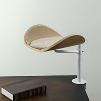 Hamac de bureau pour chat Work Buddy Home Office avec un espace confortable pour les animaux de compagnie pour des moments de convivialité tout en permettant à votre chat de se reposer