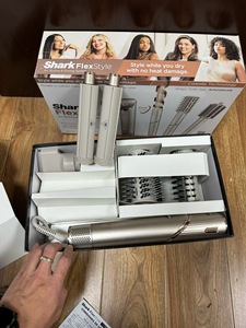 Secador de <span class=keywords><strong>Pelo</strong></span> Potente Shark HD430 para Peinado con Aire, con <span class=keywords><strong>Rizadores</strong></span> Automáticos Multi-Styler y Cepillo Plano - Product Image 3