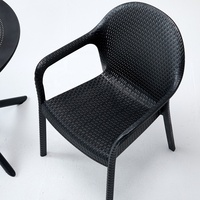 La Chine chaise de salle à manger en plastique incassable personnalisée chaise en plastique bon marché pour restaurant