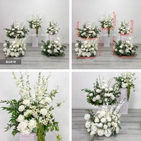 DKB Vente en gros de fleurs artificielles de haute qualité, arrangement floral blanc et vert personnalisé pour la décoration d'autel, décoration de fête de mariage