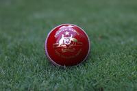 Balles de cricket en cuir faites à la main de qualité supérieure 6 AK Rouge Lot de 4 156g PK AK Modèle international AKR0023