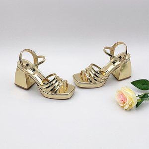 Dép nữ quai mảnh gót cao chunky Y 37-42, kiểu dáng thời trang đơn giản với dây quai khó<span class=keywords><strong>a</strong></span>, gót cao. - Product Image 2