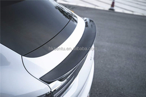 วัสดุคาร์บอนไฟเบอร์ยี่ห้อ Runde สำหรับอัพเกรดรถ Porsche Cayenne ชุดแต่งสไตล์ CMST ประกอบด้วยลิ้นหน้า สเกิร์ตข้าง คิ้วล้อ สปอยเลอร์หลัง - Product Image 5