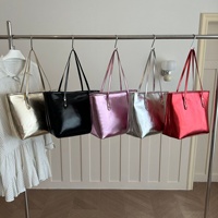 Tas Tote Terbaru 2026 Kapasitas Besar Modis Wanita dengan Ritsleting, Gaya Urban Simpel Korea, Warna Solid