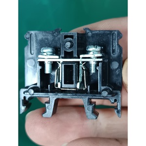 Bloc de bornes à montage sur rail UN10L en acier au carbone fixe, emballage individuel - Product Image 3