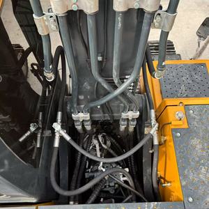 Original Hyundai 225LC Used Excavator Heavy Duty Crawler Hydraulic <b>Machine</b> in Good Condition - Product Image 6