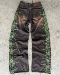 Jeans OEM para Hombre, Estilo Monkey Wash, Bordados, Color Verde Neón, Costuras en Contraste, Corte Holgado, Estilo Retro Gótico Grunge - Product Image 3