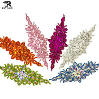 Applique en strass 3D AB multi-styles pour robe de mariée, design tendance avec embellissement du corsage, en verre