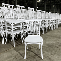 Chaise empilable en plastique blanc, chaise pour hôtel, banquet, mariage, événementiel, vente en gros et location pour fêtes