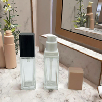 Flacon pompe en verre vide de 30 ml pour fond de teint liquide, vente chaude, flacon de lotion pour maquillage, flacon de diffuseur de roseaux, impression sérigraphique