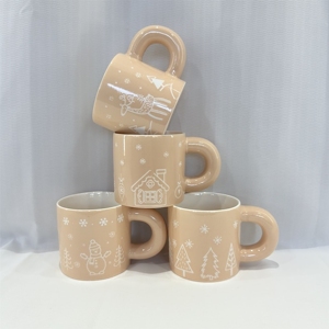 Taza de Cerámica Rosa Claro con Asa Grande, Estilo Navideño, Diseño de Ciervo de Nieve, Ecológica, Apta para Lavavajillas, Directo de Fábrica - Product Image 5