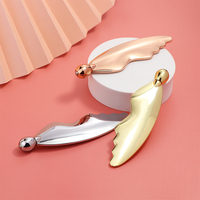 Outil de soin de la peau pour réduire les rides et les poches, visage, yeux, joues, front, cou, rouleau de massage beauté confortable en Kirsite