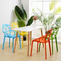 Chaise de salle à manger moderne en plastique français pour restaurant et pâtisserie, avec coussin souple, réutilisable, vente en gros, en polypropylène