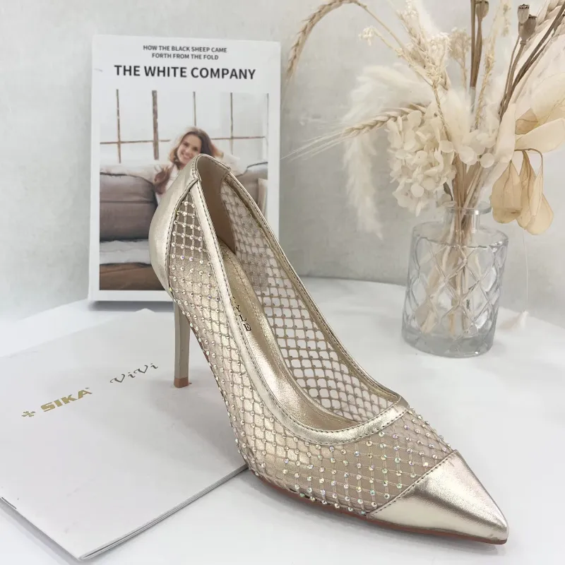 할인 맞춤형 하이힐 샌들 chaussusres dames 고급 신발 여성 섹시한 프랑스 조각 스틸레토 모조 다이아몬드 펌프