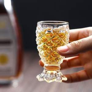 Оптовая продажа, бессвинцовые стеклянные рюмки в форме рыбы, креативные 3d рельефные русалки, бокал для вина - Product Image 1