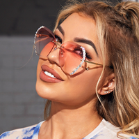 Lunettes de soleil vintage surdimensionnées sans monture pour femmes, protection UV400, design de luxe célèbre, lunettes de soleil carrées sexy avec diamants pour femme