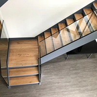 Escaliers intérieurs préfabriqués en acier de sécurité avec garde-corps en verre, poutres en acier de luxe, escaliers à double poutre