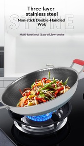 <span class=keywords><strong>Wok</strong></span> en <span class=keywords><strong>acier</strong></span> inoxydable antiadhésif grande taille à double poignée, fond plat, compatible <span class=keywords><strong>induction</strong></span>, avec couvercle en verre intégré, ustensile de cuisine domestique - Product Image 4