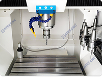 Fraiseuse à métaux CNC à changement d'outil automatique de haute précision avec lit de coulée intégré pour le traitement des moules