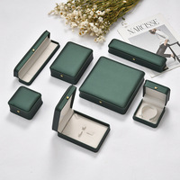 Boîte d'emballage de bijoux en cuir PU de luxe avec logo personnalisé, doublure en velours pour boucles d'oreilles, colliers, bracelets (8 couleurs)