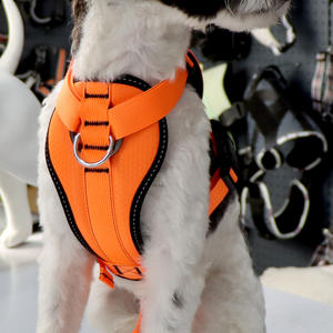 Conjunto de arnés y correa para perros personalizado al por mayor, chaleco reflectante para perros grandes sin tirones de nailon, conjunto de arnés y correa ajustable para adiestramiento de mascotas - Product Image 4