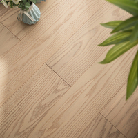 Vente en gros en usine Chêne européen de qualité supérieure brossé Surface lisse moderne Trois couches Minuterie Revêtement de sol