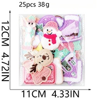 Patchs thermocollants en feutre non tissé rose avec appliques en chenille brodées en forme de cœur de Noël, Père Noël, bonhomme de neige, renne et gnome pour vêtements et sacs