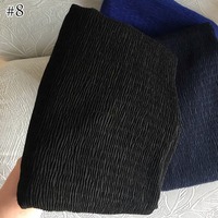 Vente de gros Foulard hijab en crêpe léger et respirant Couvre-chef plissé en voile doux et modal Hijab musulman soyeux en viscose