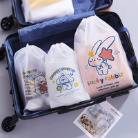 Sac en plastique UniOne en gros personnalisé en CPE imperméable pour chaussettes, vêtements, jouets en peluche, chaussures, tenues de sport, avec cordon de serrage