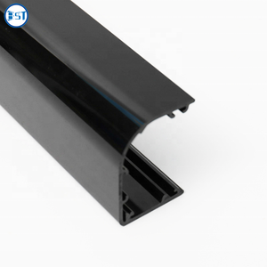 Accessoires en plastique <span class=keywords><strong>de</strong></span> <span class=keywords><strong>profil</strong></span> <span class=keywords><strong>de</strong></span> cannelure en U noire <span class=keywords><strong>de</strong></span> <span class=keywords><strong>PVC</strong></span> 8mm pour l'insertion <span class=keywords><strong>de</strong></span> garnitures <span class=keywords><strong>de</strong></span> panneau <span class=keywords><strong>de</strong></span> verre - Product Image 4