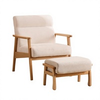 Fauteuil simple en bois massif avec accoudoirs pour salons domestiques, design de dossier décontracté, siège individuel, usage commercial direct pour maisons d'hôtes