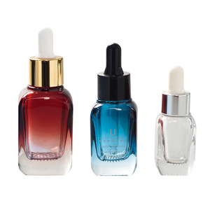 Bouteilles de parfum en verre personnalisées en gros, design carré à paroi épaisse avec pulvérisateur à fine brume pour la <span class=keywords><strong>parfumerie</strong></span> - Product Image 2