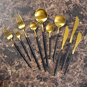 <span class=keywords><strong>Portugal</strong></span> <span class=keywords><strong>de</strong></span> metal Oro Negro mango largo cubiertos vajilla tenedor cuchara cuchillo para hotel <span class=keywords><strong>de</strong></span> las Partes - Product Image 3