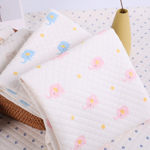 Jacquard de soie à trois couches imprimé <span class=keywords><strong>Air</strong></span> <span class=keywords><strong>Layer</strong></span> avec deux taies d'oreiller de lit en pur coton en stock - Product Image 1