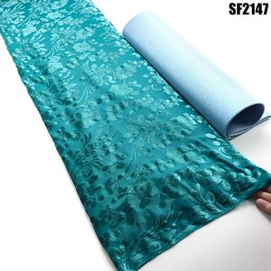 2023 soie velours africain dentelle tissu français coudre robe mariée dentelle tissu pour mariage/fête - Product Image 3