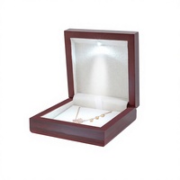 Boîte à bijoux en bois bordeaux avec éclairage LED, présentoir à bijoux, boîte de rangement pour collier, bague, boucles d'oreilles