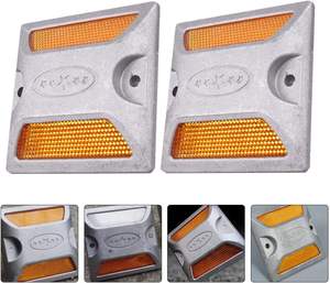 Borne de signalisation routière en aluminium avec lentille réfléchissante - Marqueur routier robuste pour la sécurité des autoroutes et des routes - Product Image 3