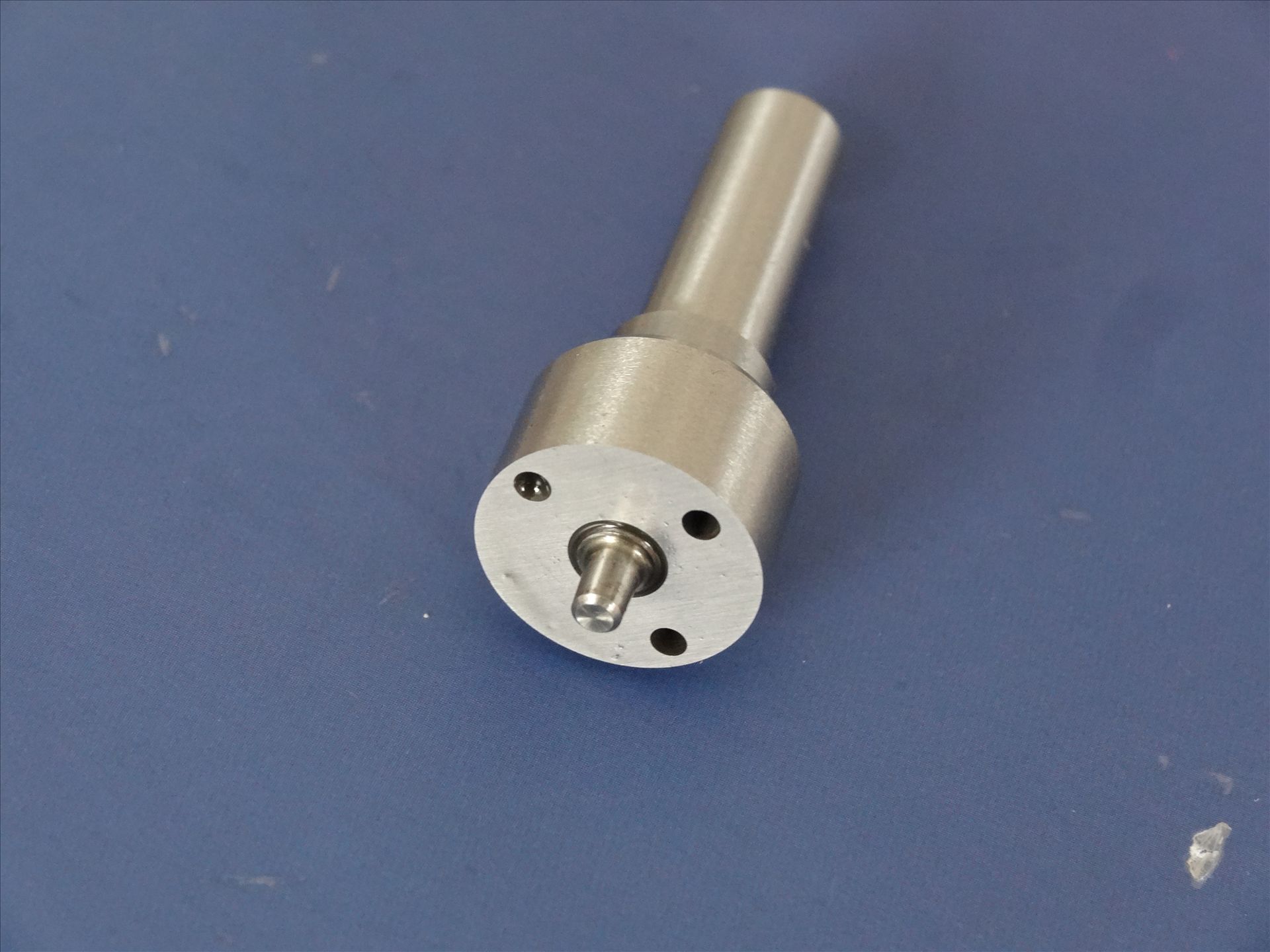 Auto engine spare part L014PBB fuel injector nozzle L014PBB diesel nozzle injector L014PBB for BEBE4B10001