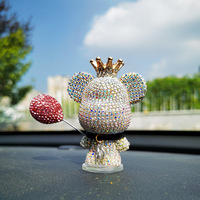 Décorations intérieures de voiture, collection complète d'ornements créatifs pour la console centrale de la voiture, parfum d'ambiance, design ours en dessin animé