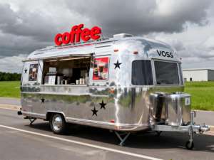 Inventaire fiable de food trucks d'<span class=keywords><strong>occasion</strong></span>, entièrement remis à neuf et équipés pour une vente immédiate en Thaïlande ou en Asie du Sud-Est - Product Image 1