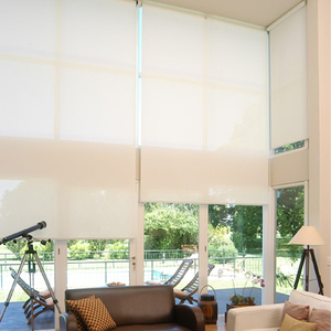 Persianas enrollables automáticas inalámbricas personalizadas OEM & ODM para cortinas opacas de interior - Product Image 1
