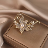 Broche de luxe en alliage plaqué or, broche de créateur, accessoires décoratifs, bijoux de mode pour vêtements, broche de mode