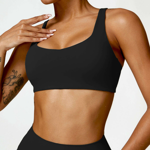 Soutien-gorge de sport pour femme, éco-responsable, respirant, personnalisable, pour la gym et l'entraînement, à maintien moyen, avec coussinets amovibles à l'avant - Product Image 6