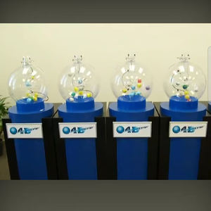 Machine intelligente <span class=keywords><strong>de</strong></span> loterie <span class=keywords><strong>de</strong></span> <span class=keywords><strong>bingo</strong></span> <span class=keywords><strong>à</strong></span> air soufflé avec 4 écrans LCD disponibles <span class=keywords><strong>à</strong></span> la vente - Product Image 3